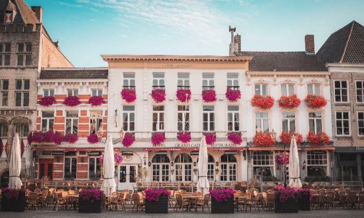 Grand Cafe Hotel De Bourgondier Bergen op Zoom Kültér fotó